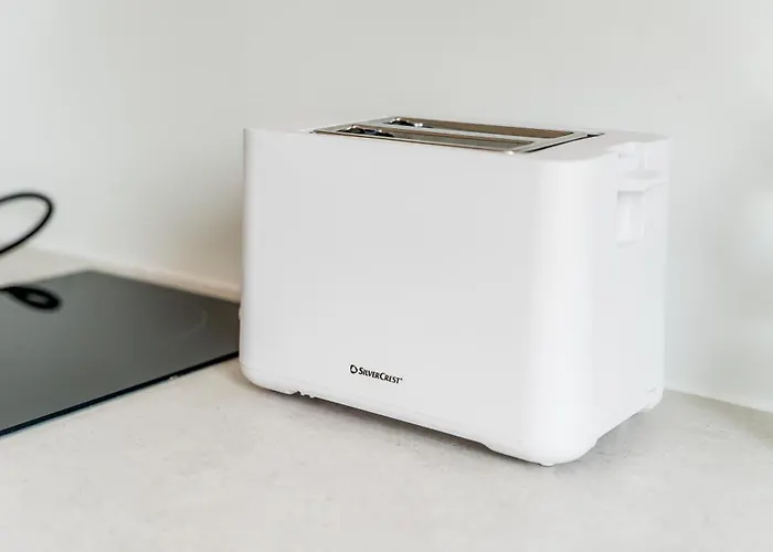 Wilson Park Serene By Bookinghost * Познань