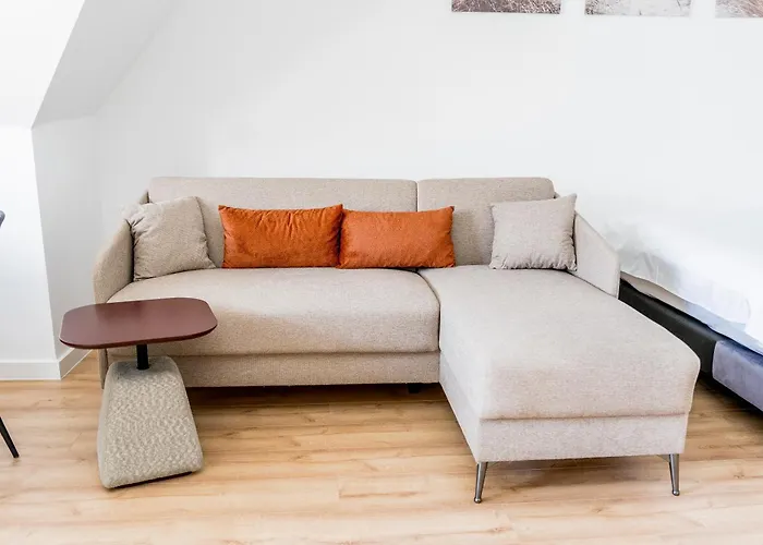 Wilson Park Serene By Bookinghost Познань