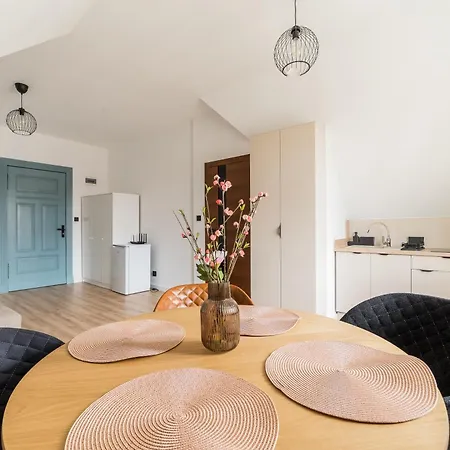 Wilson Park Serene By Bookinghost *