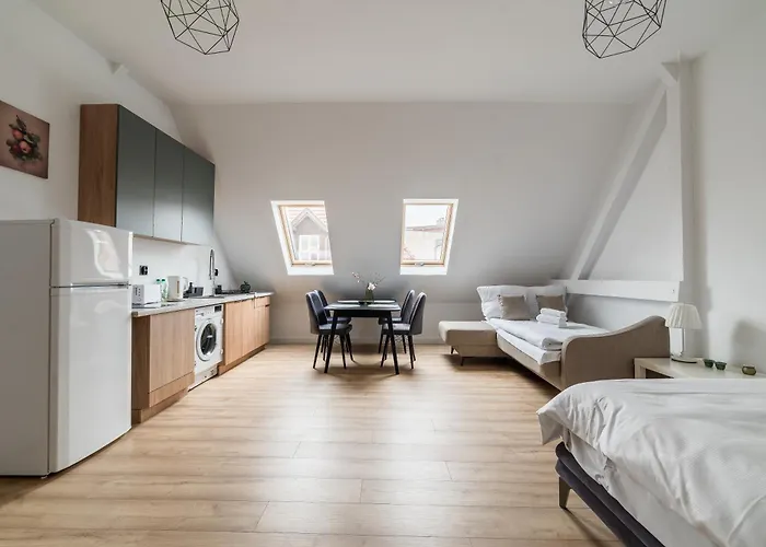 Wilson Park Serene By Bookinghost Poznań